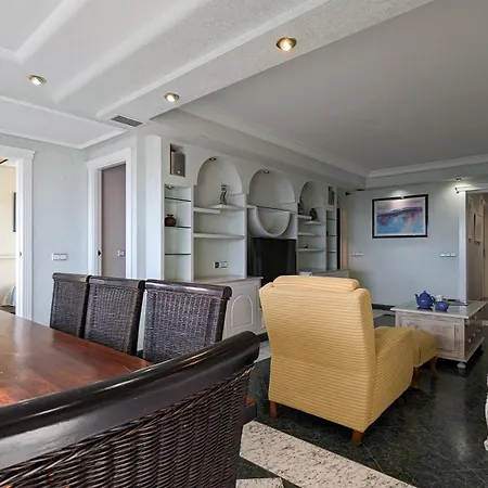 Apartment Coblanca Sea Front *